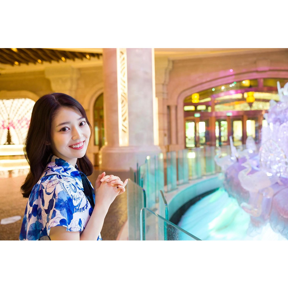 日版乃木坂46 阪口珠美1st寫真集「青いバラ」乃木坂46 阪口珠美寫真集