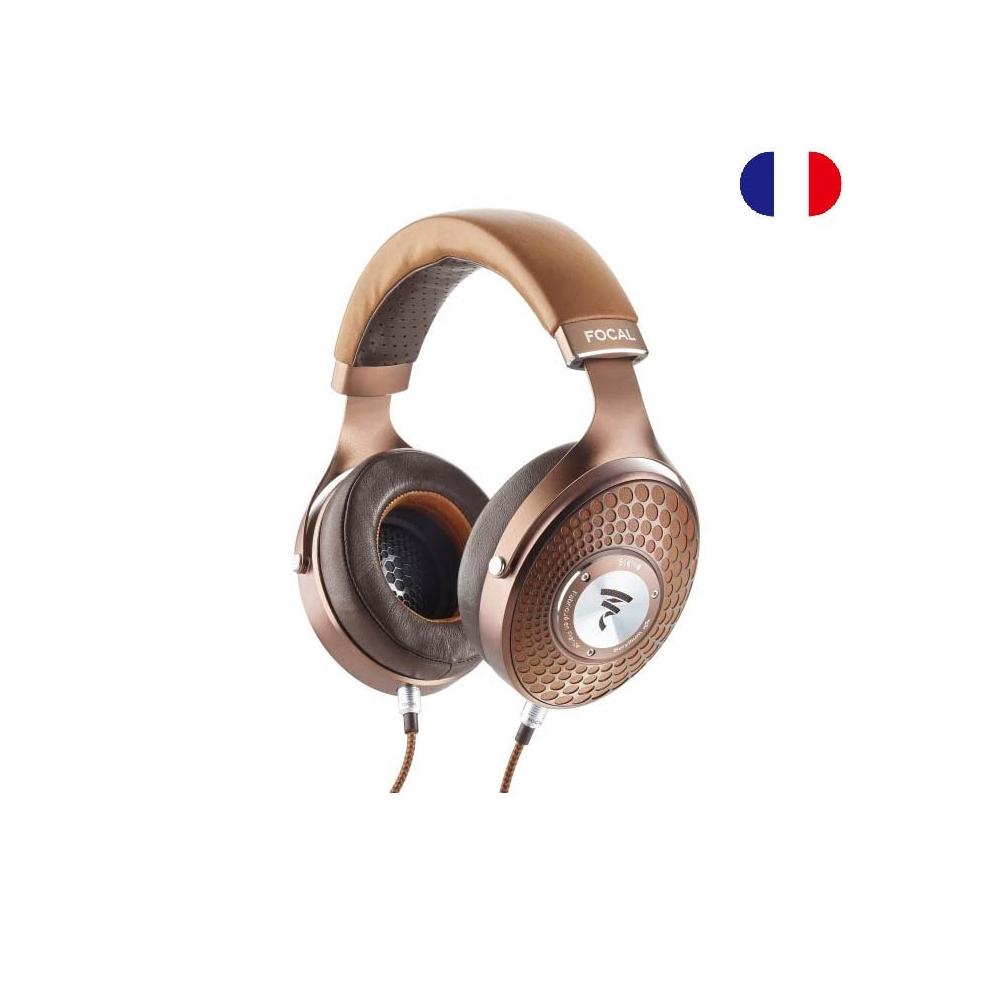 FOCAL STELLIA 是一款高解析度耳機，以其卓越的音質表現和超高靈敏度聞名。採用先進的音響技術，提供沉浸式的音樂體驗，適合追求高品質音響的專業音樂愛好者與聲音鑑賞家。其精緻的設計與優異的聲音傳導效能，使其成為高階音響裝置的首選。