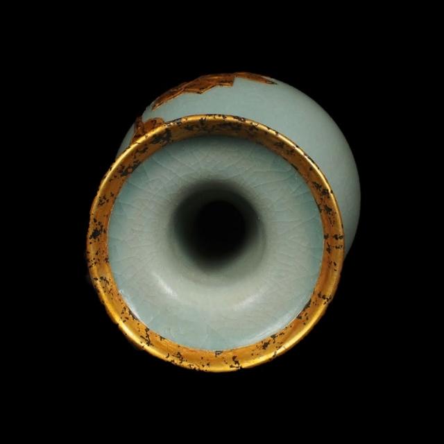 中国古美術・宋汝窯款・天青釉折沿盤・観賞用陶磁器・陶芸・置物・食器・禮品・木箱付 磁器 碗 秘藏 宋代 永和宮御蔵 汝窯天青釉臥足碗