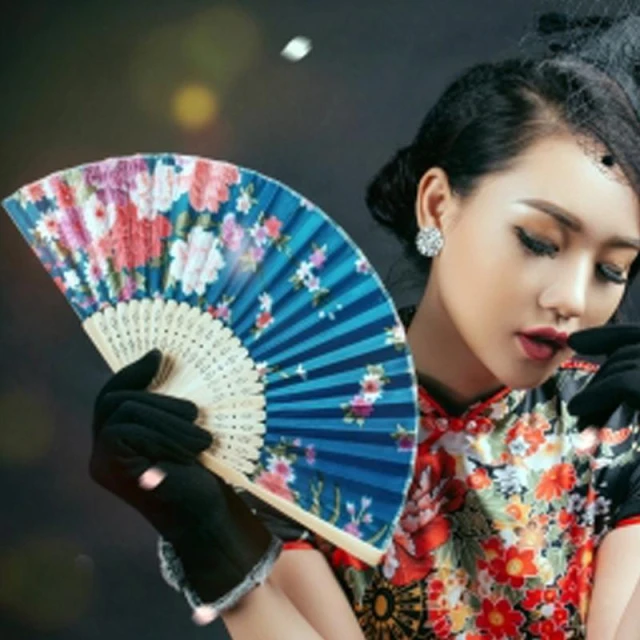  竹扇 木扇 摺扇 古風扇子 扇子 摺疊扇 摺疊竹扇 傳統扇子 扇形 手扇 隨身扇子 便攜扇 舞蹈扇子 摺扇