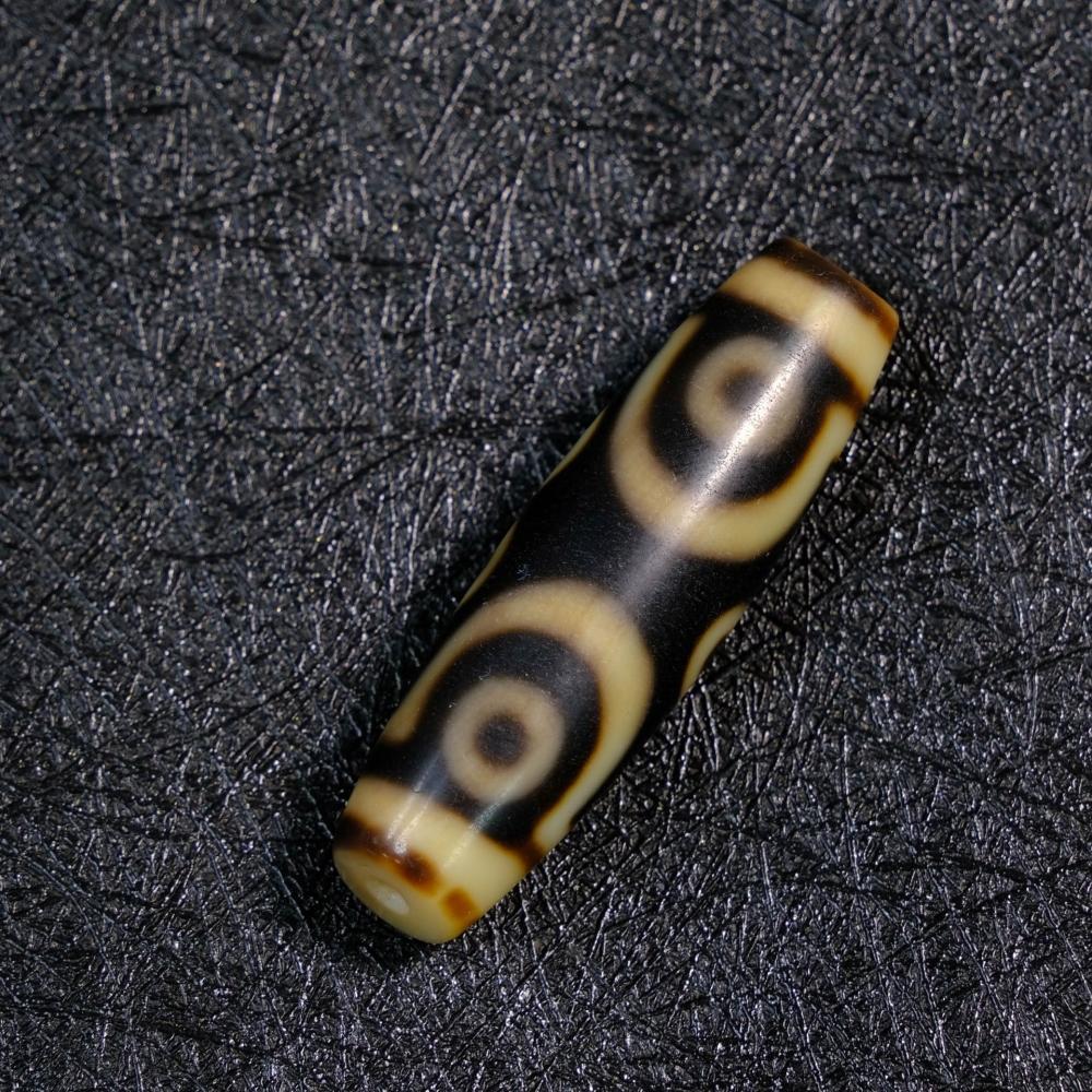 良品收藏級虎牙七眼天珠｜避邪、護身、小人退散、補運