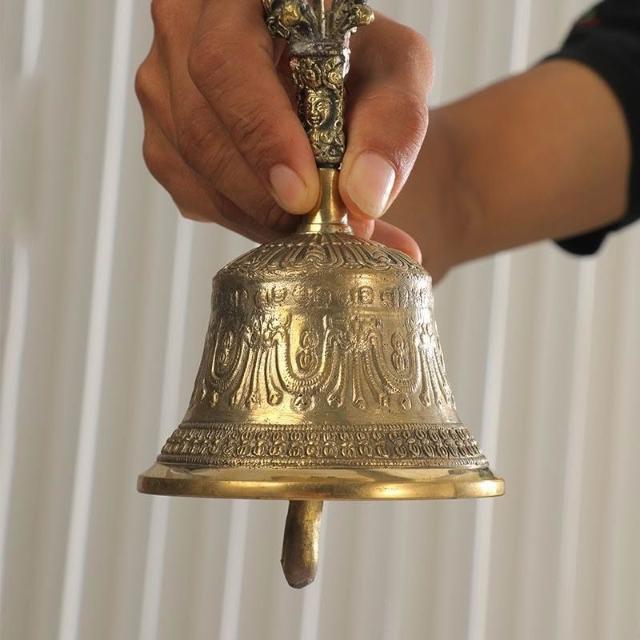 銅製 法器 手揺鈴 五股金剛密鈴 金剛杵銅鈴 装飾品 工芸品 置物 純銅手搖鈴鐺五股金剛鈴密宗法器金剛杵道士招魂銅鈴鐺降魔銅鈴鐺