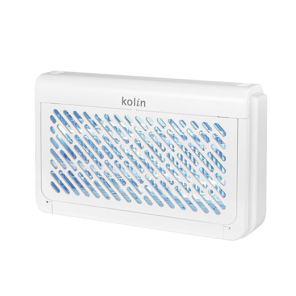 Kolin 歌林 KEM-SD2442 UV 光電擊式捕蚊燈，尺寸 348x68x208 mm，採用 UV 光吸引蚊蟲並電擊消滅，高效安全無化學物質，適合室內使用。產地中國，BSMI 許可字號 R39344，強力驅蚊防蚊蟲叮咬，家庭必備捕蚊神器。