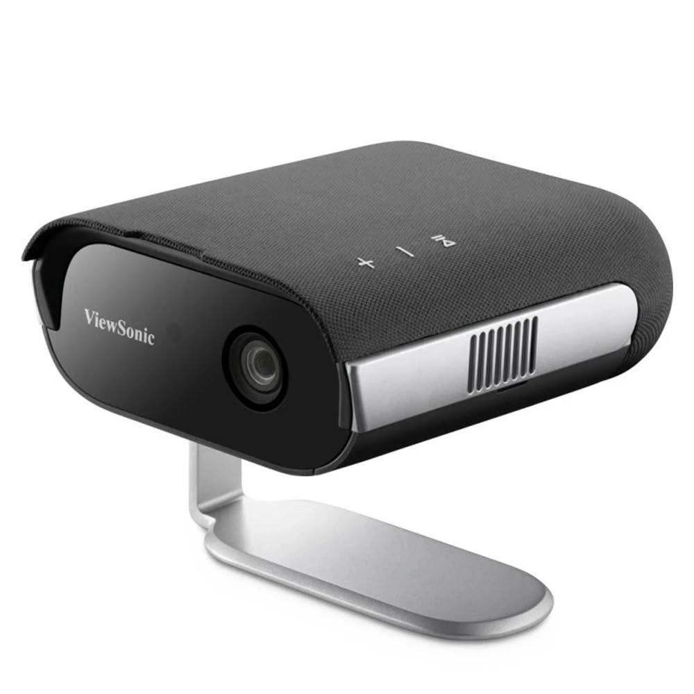 Vivitek麗訊臺達 M1 Max 是一款高亮度高畫質的4K UHD投影機，提供清晰的影像與卓越的色彩表現，適閤家庭娛樂、商務簡報與專業影音應用。內建智慧系統，支援多種串流與裝置連線，操作簡易方便。具備高流明與高對比度，確保在不同環境下都能呈現出色的畫面效果。