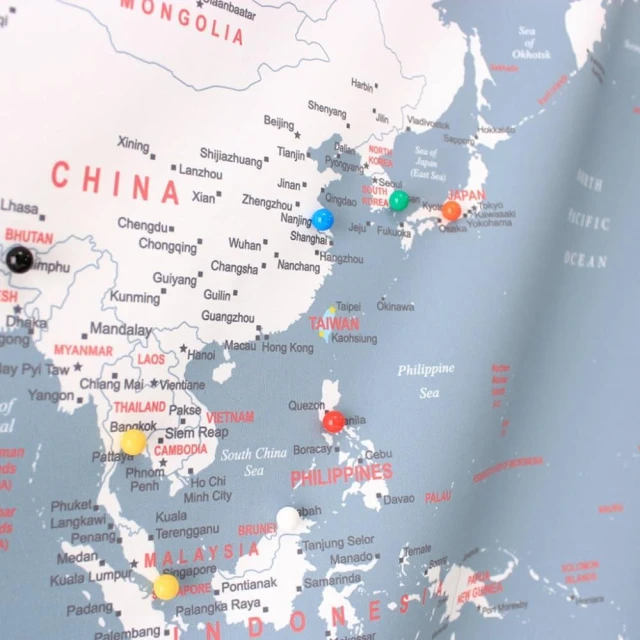 【Umade】世界地圖掛布 月白灰色 S/M 附磁鐵地標扣 房間佈置 居家情境裝飾 牆壁裝飾 情侶紀念禮物 生日禮物 辦公室佈置