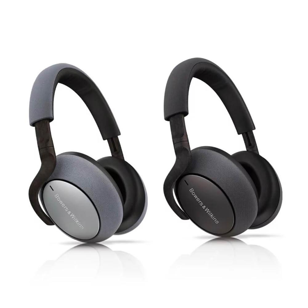 Bowers & Wilkins PX7 S3 頭戴式藍芽耳機，搭載40mm 全頻纖維動圈單元與8個麥克風，提供aptX™ Lossless高音質傳輸與主動降噪功能。支援Bluetooth 5.3，單次播放約30小時，快速充電15分鐘可聽7小時。顏色選擇黑色、藍色、米色，重量僅200g，適用通用作業系統，兩年保固，產地中國，NCC認證CCAM25LP0010T9。