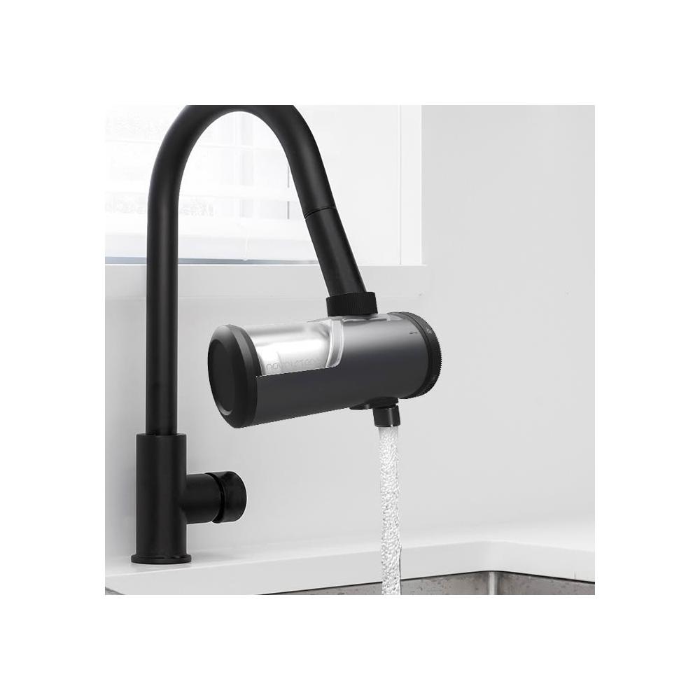 Future Lab.未來實驗室 Pure Fil Tap 是高效家用水龍頭過濾器，採用先進過濾技術，輕鬆去除水中氯氣、重金屬及雜質，提供純淨安全飲用水。安裝簡易，適合廚房或浴室使用，即時過濾讓每滴水都新鮮健康。長效濾芯設計，省時省力，守護家庭用水品質，讓您輕鬆享有高品質家用淨水生活。理想的家用淨水器選擇，提升飲用水安全與便利性。