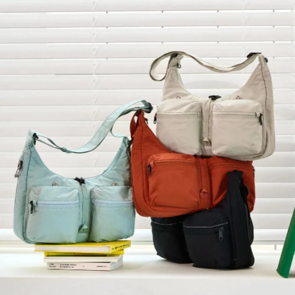 【Branden】官方授權｜防盜機能側背包 / 斜背包 Plus 多隔層設計 拉鍊式可擴充 防潑水  RFID防盜